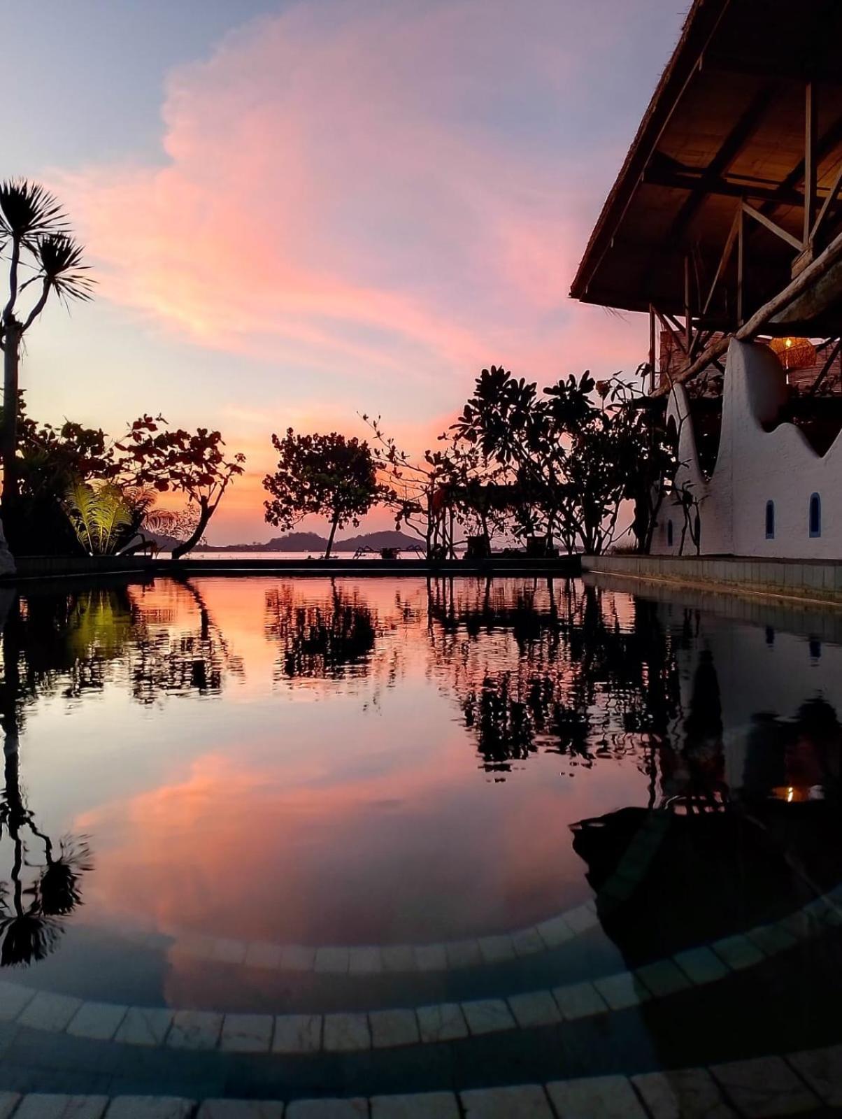 Shaya Cottage Sekotong Luaran gambar